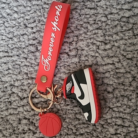 3d key chain nike sneaker - Picture 2 of 3